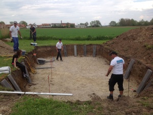 Grundsteine für Pool setzen